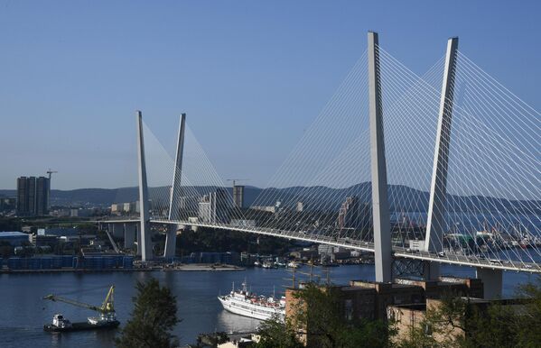 Мост на остров Русский во Владивостоке 