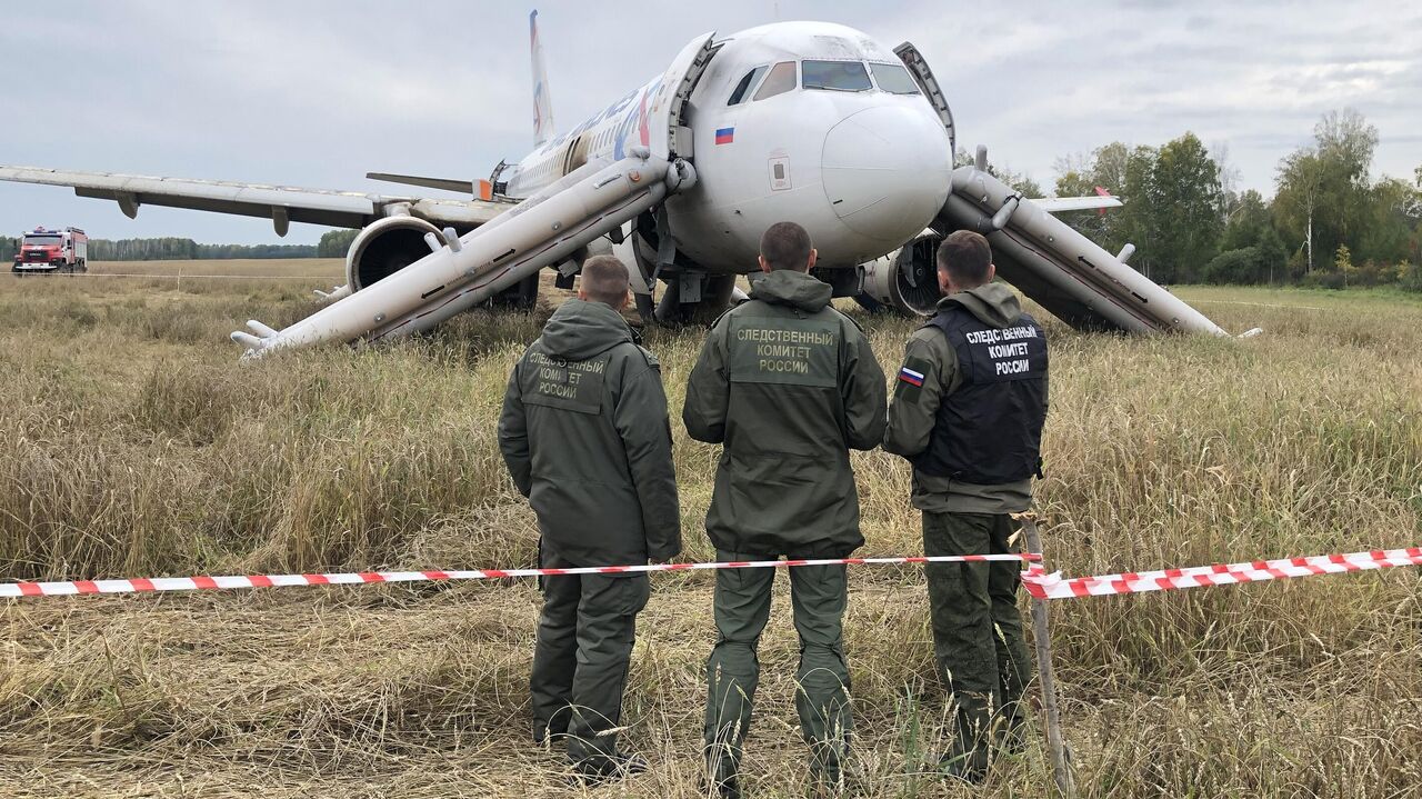 Следствие изъяло черные ящики Airbus, севшего под Новосибирском - РИА  Новости, 14.09.2023