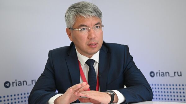 Главa Республики Бурятия Алексей Цыденов на ВЭФ-2023
