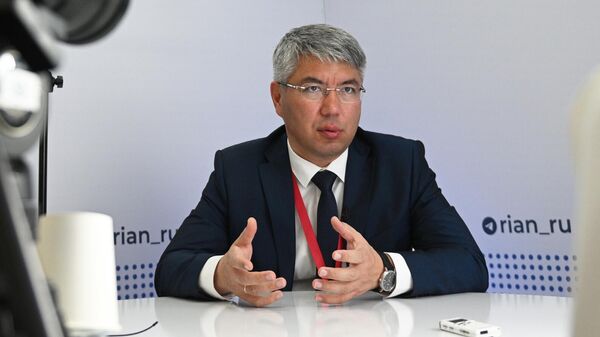 Главa Республики Бурятия Алексей Цыденов на ВЭФ-2023