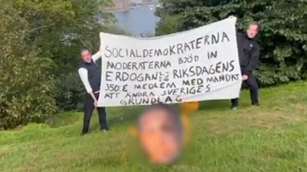 Сторонники РПК сожгли чучело президента Эрдогана в Швеции
