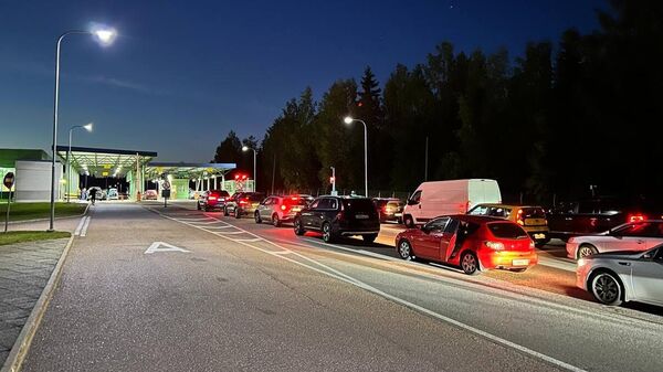 Граница России с Финляндией возле многостороннего автомобильного пункта пропуска (МАПП) Брусничное. Архивное фото