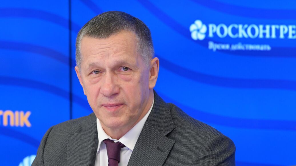 © РИА Новости / Мария ДевахинаПерейти в медиабанк<br>Юрий Трутнев. Архивное фото