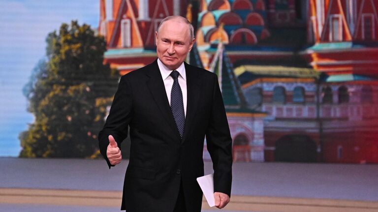  Президент РФ Владимир Путин на церемонии официального вступления в должность мэра Москвы Сергея Собянина в Московском концертном зале Зарядье