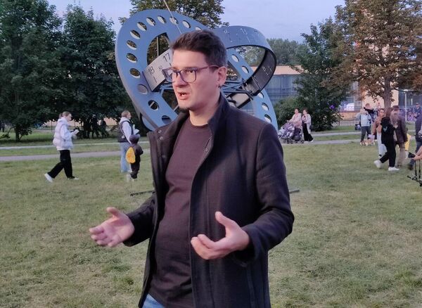 Черноголовка. Главный идеолог астрономического фестиваля Тушите свет Василий Лукьянов Черноголовка. Главный идеолог астрономического фестиваля Тушите свет Василий Лукьянов