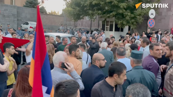 Акция в Ереване около посольства Российской Федерации