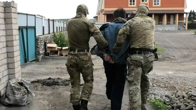 Задержание мужчины, пытавшегося отравить военных