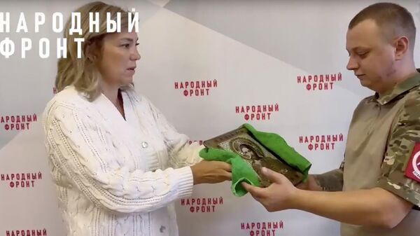 Жительница Челябинской области передала старинную икону в зону СВО