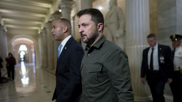 Владимир Зеленский прибывает в здание Конгресса США в Вашингтоне