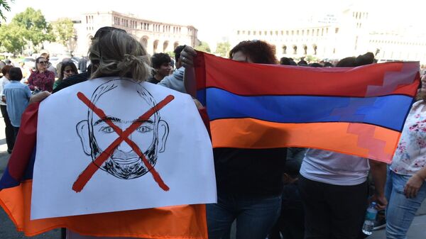 Участники протеста в Ереване