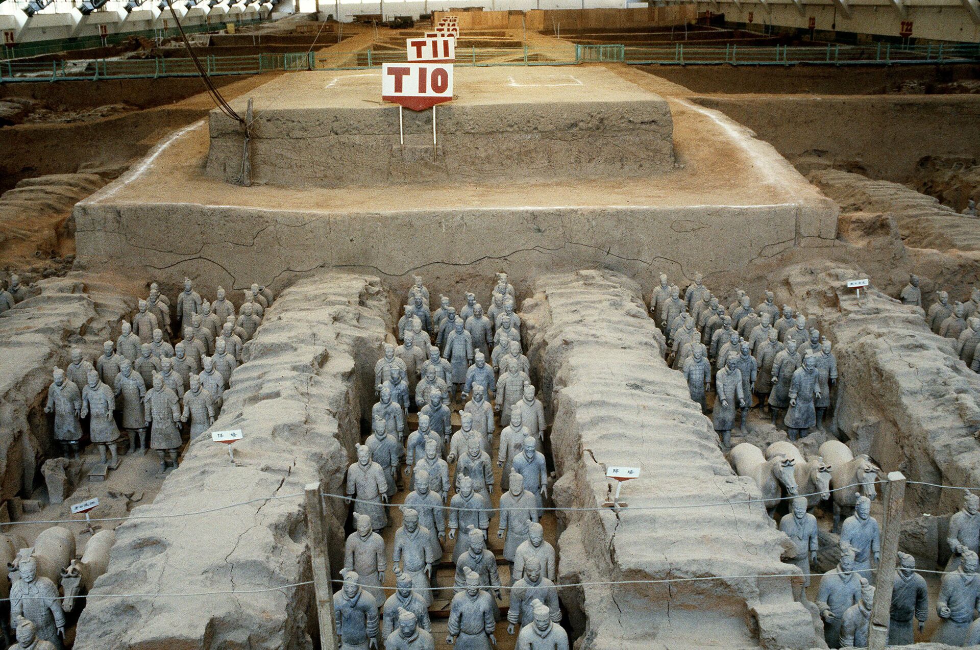 Раскопки мавзолея императора Цинь Шихуанди - РИА Новости, 1920, 22.09.2023