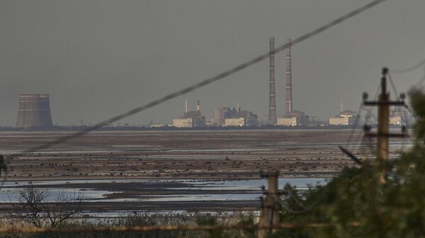 Запорожская атомная электростанция после обмеления Каховского водохранилища в связи с обрушением плотины