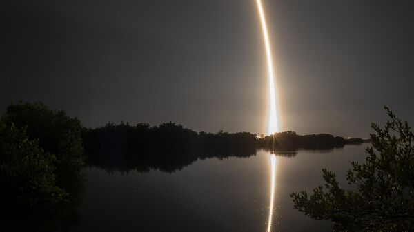 Запуск ракеты Falcon 9 с 22 спутниками Starlink компанией SpaceX