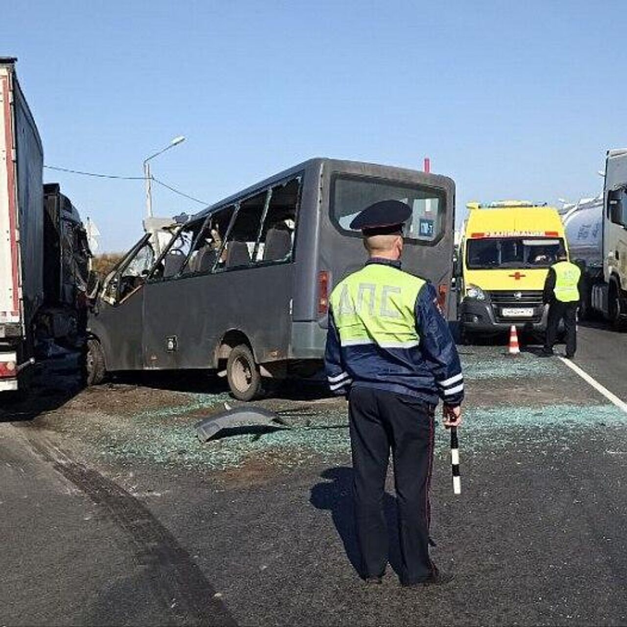 Число пострадавших в ДТП под Нижним Новгородом выросло до 17 - РИА Новости,  24.09.2023