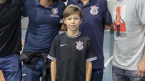 Сын хоккеиста Ильи Ковальчука Филипп на тренировке мини-футбольного клуба Коринтианс