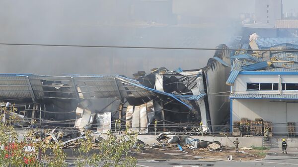 Пожар на складе в Ташкенте