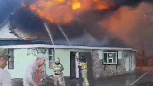 Пожар на базе отдыха Лукоморье в Башкирии 
