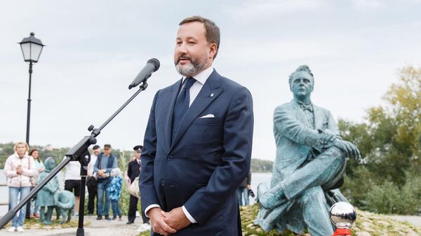 Глава города Плес Т.О.Каримов на открытии памятника Федору Шаляпину, Плес