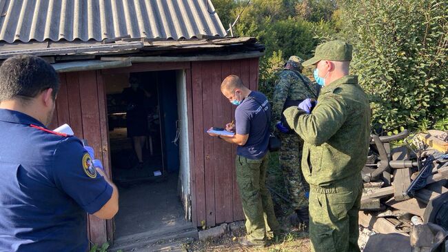 В подвале заброшенного  дом в селе Барановка Кемеровского муниципального округа обнаружены мумифицированные останки мужчин с признаками насильственной смерти