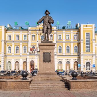 Памятник Рычкову Петру Ивановичу в Оренбурге Памятник Рычкову Петру Ивановичу в Оренбурге