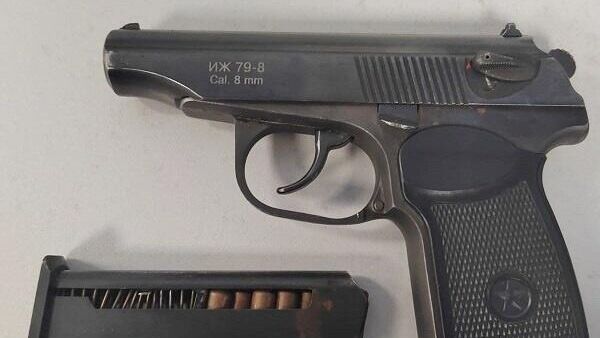 Газовый пистолет ИЖ-79-8, изъятый у пенсионерки в Санкт-Петербурге