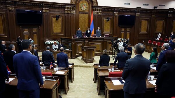 Заседание парламента Армении в Ереване