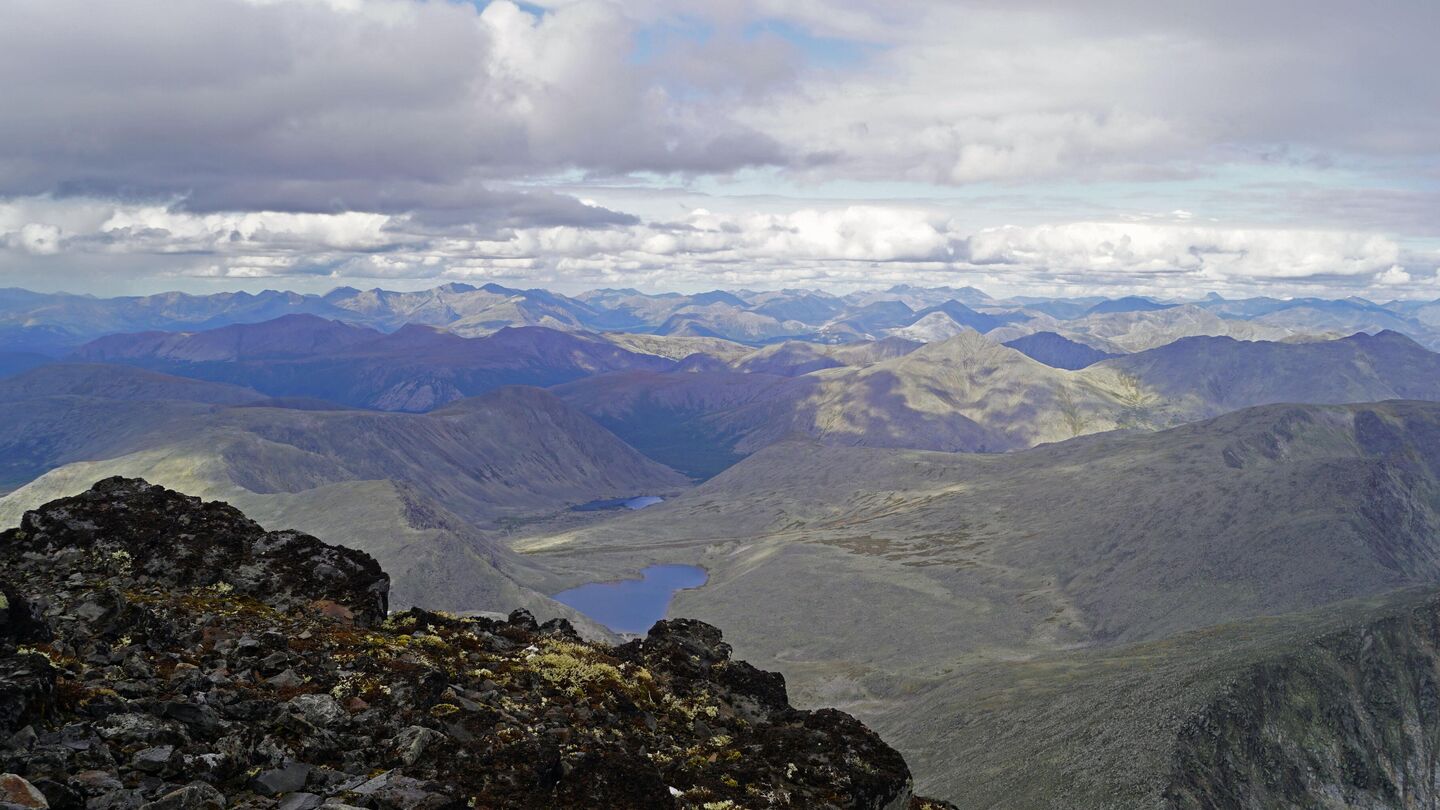 Виды с Неройки, когда на вершине нет облаков Виды с Неройки, когда на вершине нет облаков