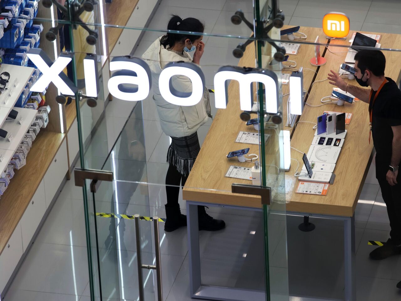 Некоторые смартфоны Xiaomi после обновления превратились в 