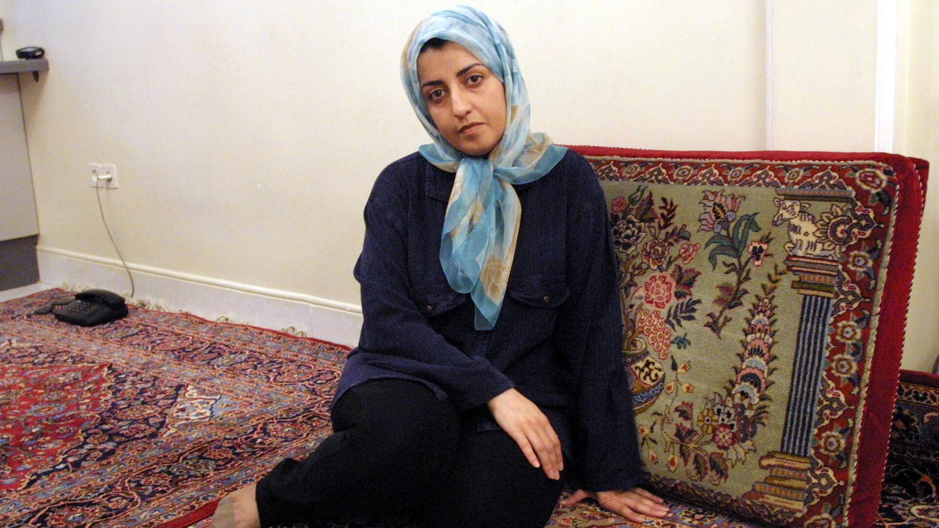 Иранская активистка Наргиз Мохаммади в своем доме в Тегеране - РИА Новости, 1920, 06.10.2023