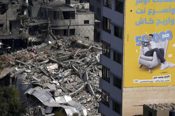 Последствия авиаударов Израиля в городе Газа