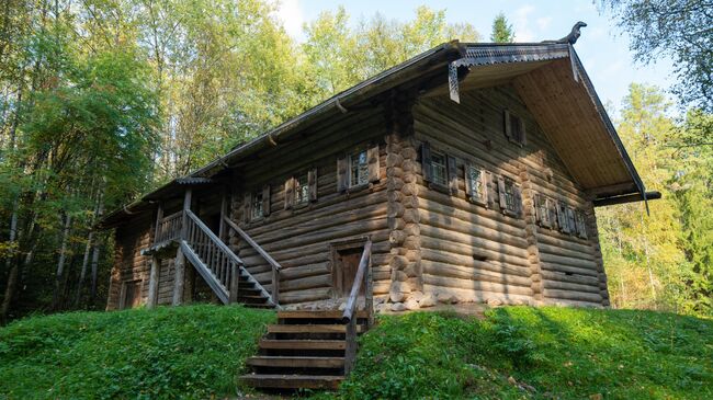 В такой избе проходит Погружение в XXI век В такой избе проходит Погружение в XXI век