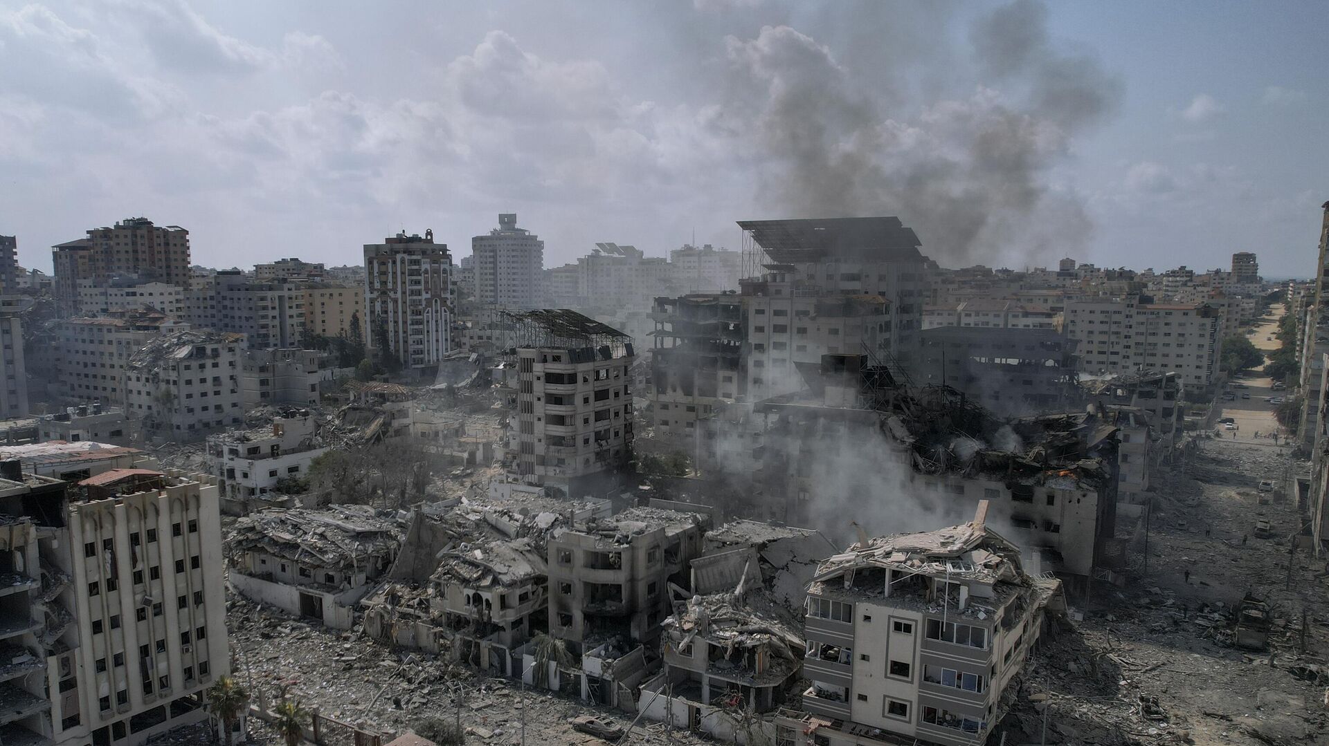 Συνέπειες της καταστροφής από ισραηλινή αεροπορική επιδρομή στην πόλη της Γάζας - RIA Novosti, 1920, 10/11/2023