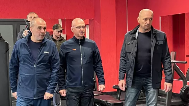 Первый заместитель руководителя администрации президента РФ Сергей Кириенко во время посещения Энергодара. 10 октября 2023