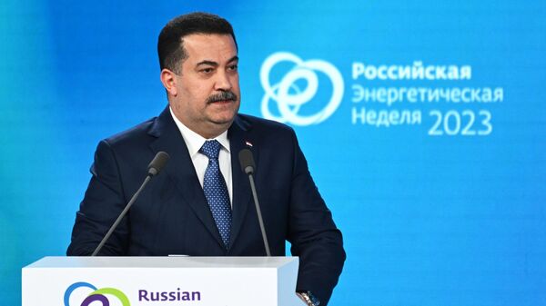 Премьер-министр Ирака Мухаммед ас-Судани выступает на пленарном заседании Международного форума Российская энергетическая неделя в Москве