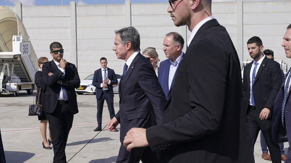 Госсекретарь США Энтони Блинкен в аэропорту Бен Гурион в Тель-Авиве