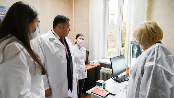 Губернатор Тверской области Игорь Руденя в Калининской центральной районной клинической больнице