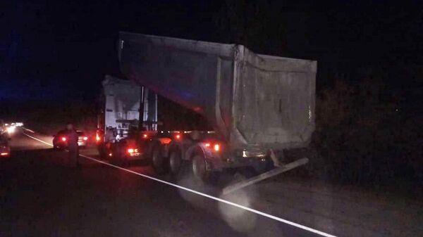 Авария в Саратовской области, где столкнулись три грузовика и легковушка. 12 октября 2023