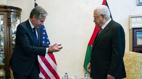 Госсекретарь США Энтони Блинкен и президент Палестины Махмуд Аббас во время встречи в Аммане