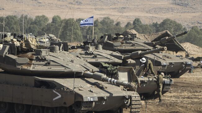 Израильские танки на границе с Ливаном