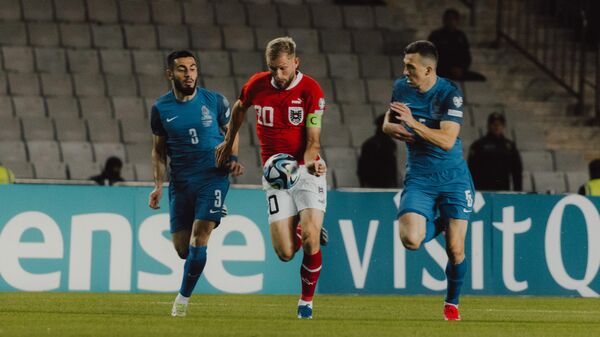 Игровой момент в матче Азербайджан - Австрия
