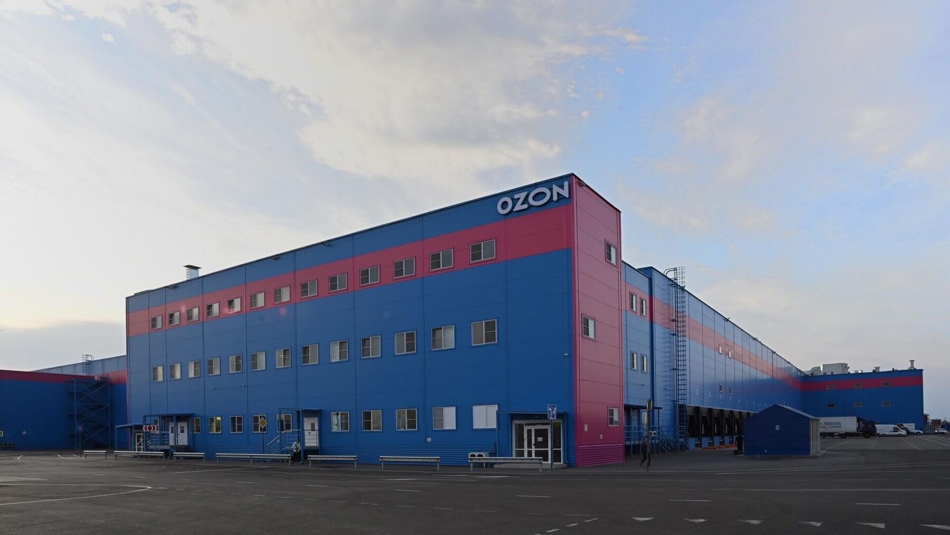 В Адыгее завершили строительство логистического центра Ozon - РИА Новости, 1920, 16.10.2023
