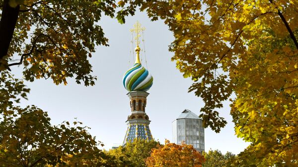 Купол храма Воскресения Христова Спас на Крови в Санкт-Петербурге