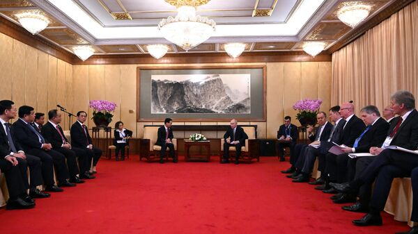 Президент РФ Владимир Путин и президент Вьетнама Во Ван Тхыонг во время встречи в Пекине. 17 октября 2023