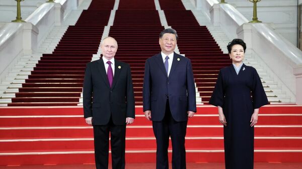 Путин на церемонии приветствия Си Цзиньпина и первой леди Пэн Лиюань