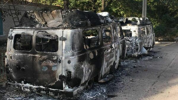 Сгоревший медтранспорт после удара ВСУ по больнице в Алешкинском районе