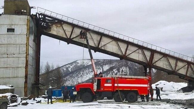 Тушение пожара в котельной в якутском поселке Солнечный 