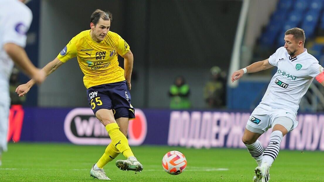 Защитник Ростова Максим Осипенко - РИА Новости, 1920, 19.04.2025