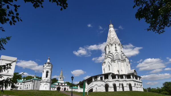 Церковь Вознесения Господня в Коломенском парке в Москве