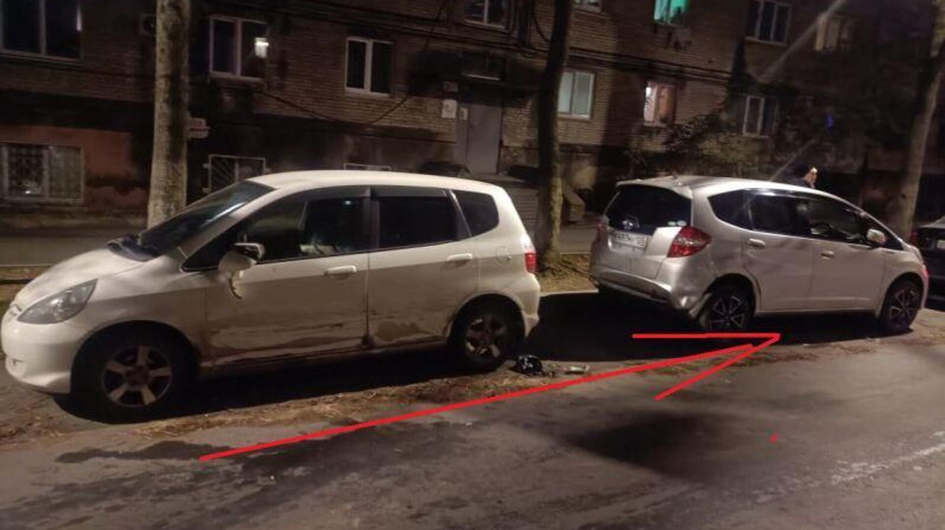 Во Владивостоке ищут водителя, устроившего аварию с шестью автомобилями