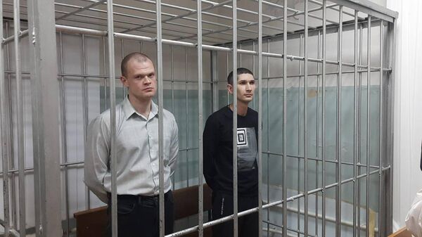 Обвиняемые в нападении на девушку из-за цвета волос в суде Каменска-Уральского